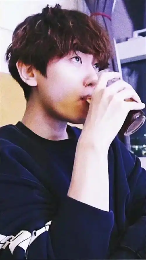 边伯贤/女友视角 - 堆糖,美图壁纸兴趣社区