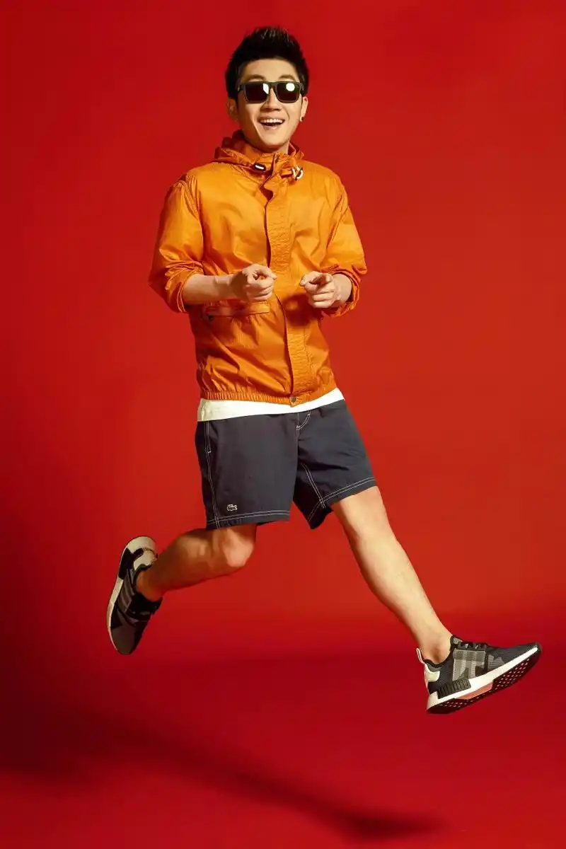 组图:金志文全新写真曝光 运动主题展青春活力_高清图集_新浪网