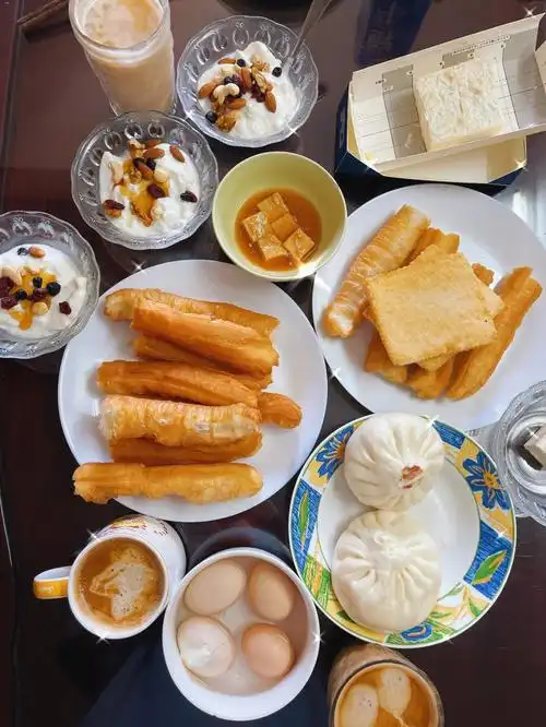 早餐没收住稍微丰盛了点0505好饱