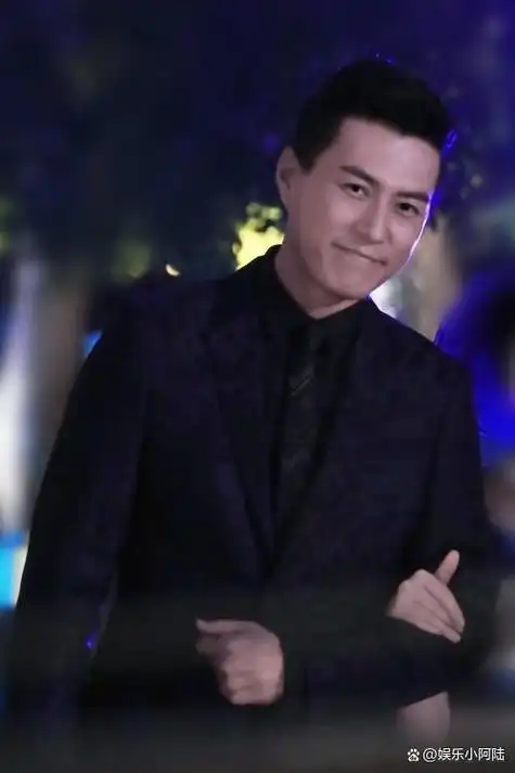 03靳东坚持到39岁这个年龄,眼看着即将迈进不惑之年的门槛.