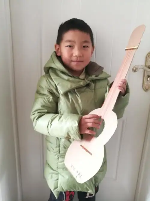 大班冬季亲子手工制作——《我是小小乐器家》