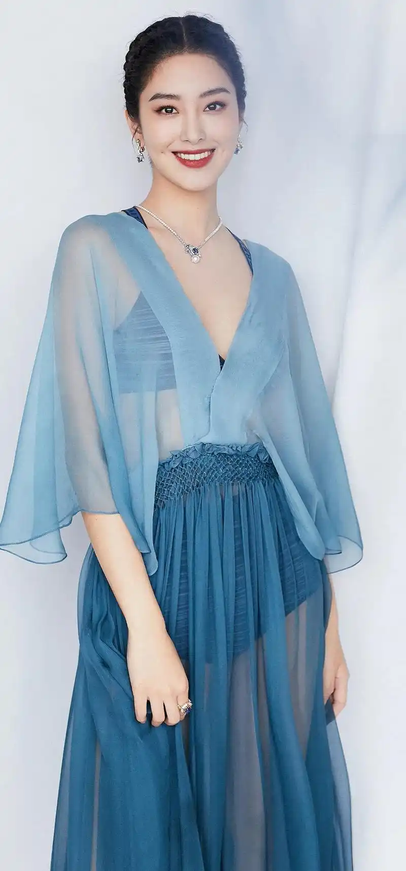 明星美图—第285期杨采钰