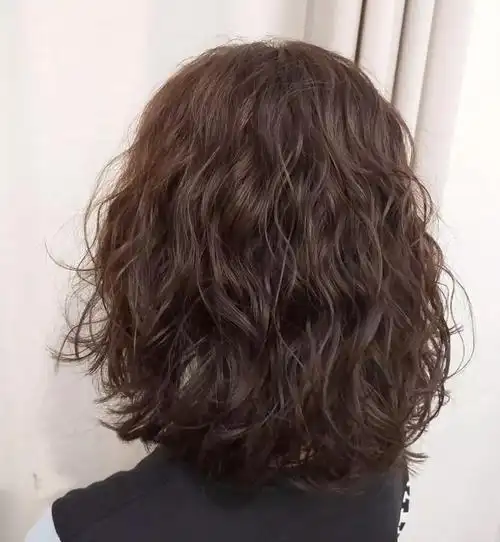 烫到顶的短发都有哪些,烫发图片,发型图片