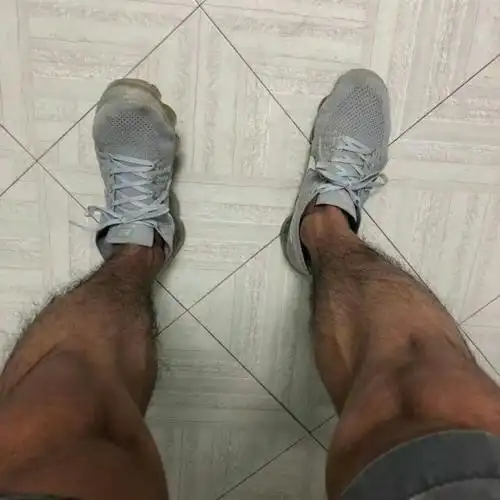 帅哥看看我我是你的腿毛!男士脱毛都会使用哪些产品?