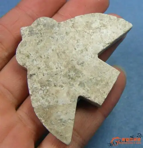 地摊 玉器 三包! 高古-良渚文化青玉带灰皮皮壳大玉鸟