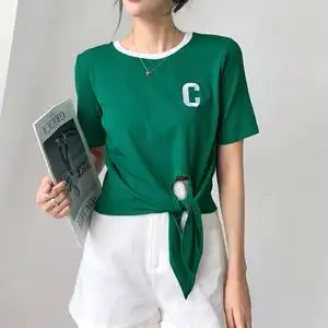 下摆打结字母t恤图片