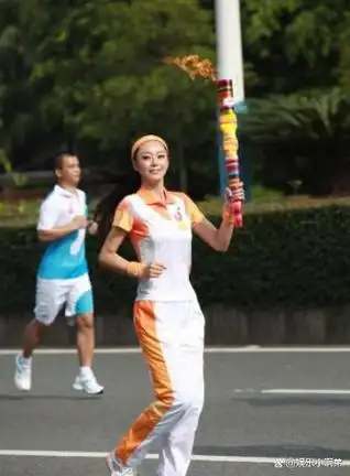 她被称为中国第一"黄金身材",长得漂亮,嫁个好丈夫幸福惹人羡