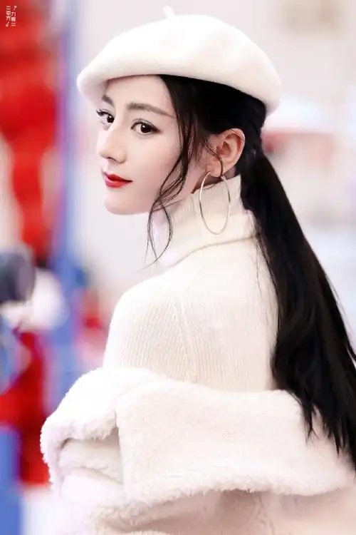 迪丽热巴超话#迪丽热巴 本人比照片和视频更漂亮#2021.01.