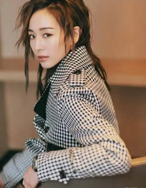 张钧甯喜欢运动,混圈子的人都知道,长年坚持跑步健身,是非常自律的