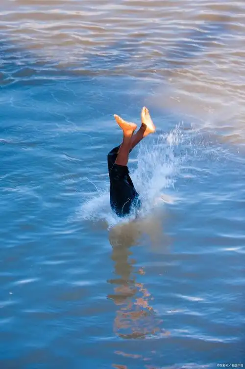 高空跳水正确的入水姿势