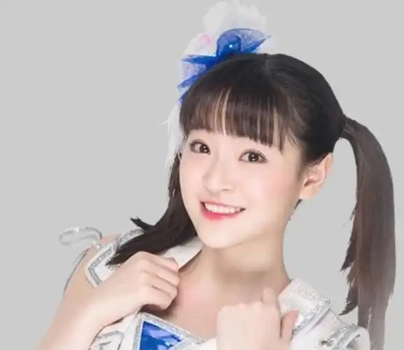 事情是这样的:创造营选手陈怡凡说,曾经有人联系自己,截图中显示对方