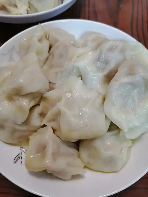 家庭版胡萝卜猪肉水饺的做法