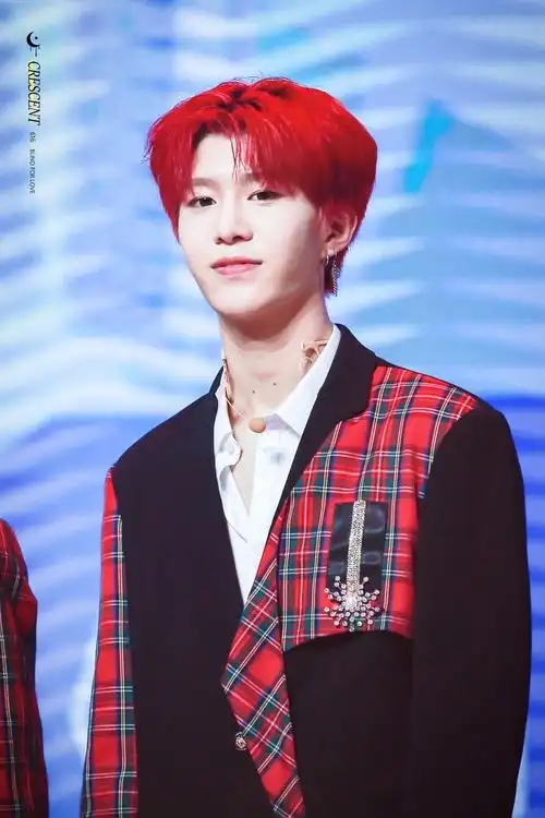 【范丞丞】绝版红发饭拍图频精选合集(1)【至出道前】