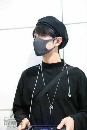 肖战同款帽子女秋冬天百搭学生贝雷帽复古网红平顶画家帽休闲毛呢