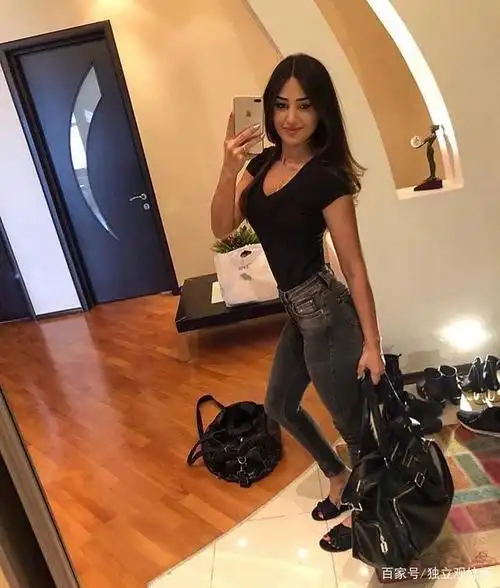 环球美女:阿塞拜疆妹子帕文·阿比耶娃