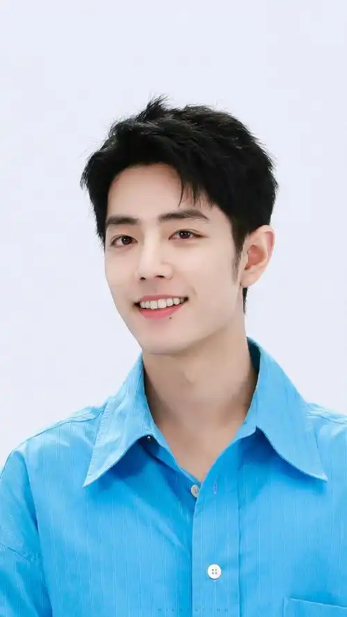 肖战##肖战蓝色衬衫直播造型##肖战欧莱雅pro品牌代言人