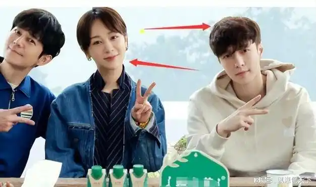 知名娱记曝杨紫恋情两人同在一小区女方光速辟谣单身不烫嘴