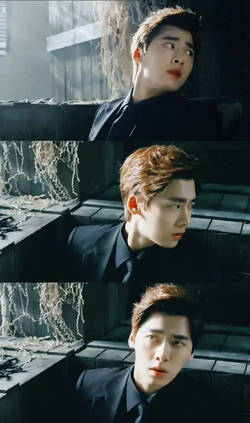 李易峰  天真吴邪小三爷与观众见面九周年了95@李易峰  看看简介