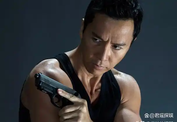 《新龙门客栈》演员现状,店小二成画家,路边小女孩已成大明星