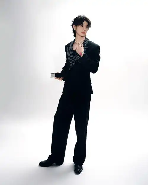 小鬼王琳凯超话@小鬼-王琳凯打破时间,不惧速度,炙热与梦想在此刻碰撞