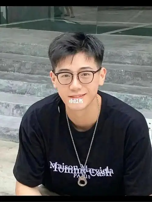 6015如何判断自己的脸型73怎么找到适合自己的发型 博主第一条