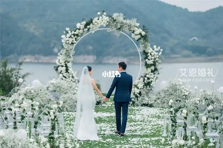 真实婚礼|京城最美湖边的诗意婚礼_婚礼_金海湖自由行热门攻略_婚礼