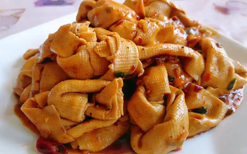 干豆腐最好吃的做法,记住2个小技巧,干豆腐滑嫩又入味,真解馋