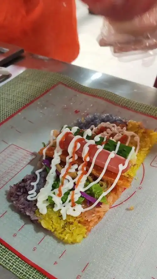 #彩虹饭团#食欲满满的彩色饭团,有想吃的没?