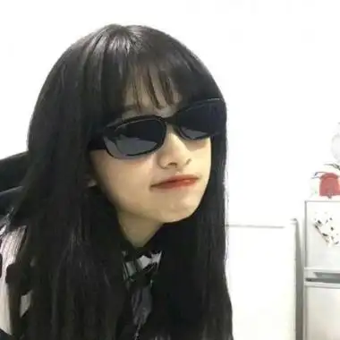 霸气高冷墨镜女神头像高清超酷的时尚墨镜头像女头高清大图