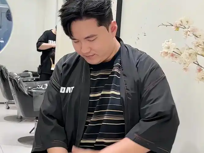 韩式气垫烫了#深圳烫发设计阿木 #附近哪里做头发好看