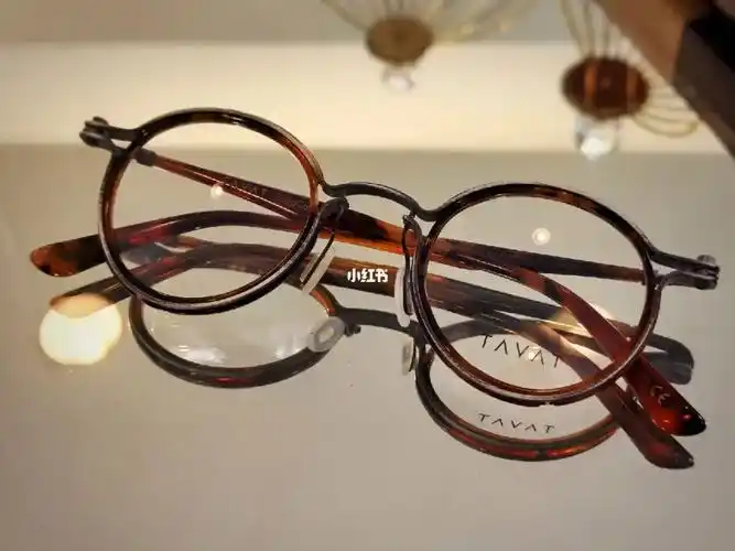 成都探店  #眼镜  #高颜值眼镜  #意大利  #tavat不用多做介绍,每