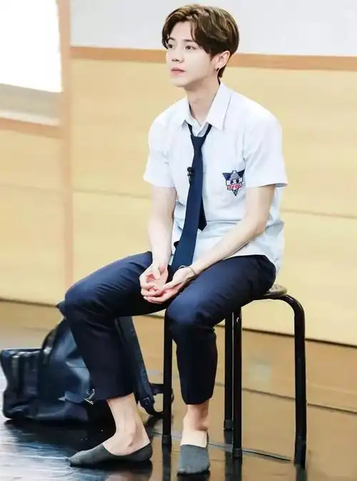 你真以为明星们都光脚穿鞋吗