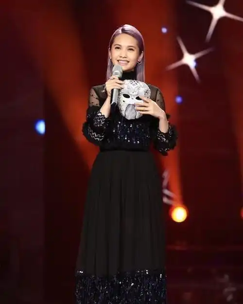 蒙面唱将猜猜猜第五期嘉宾斗牛士赵传钻石女士杨丞琳