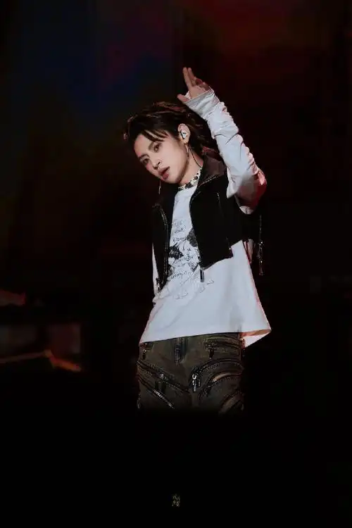 小鬼2024音乐不断更计划##小鬼王琳凯深圳湾区之光演唱会