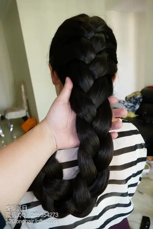 戈壁落日长发模特