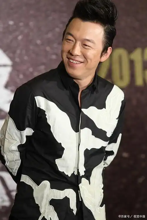 白敬亭塌房风波后首次官宣好大一步棋