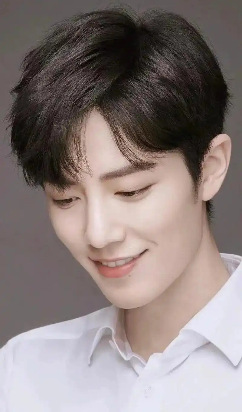 肖战的笑容可以治愈一切的不开心