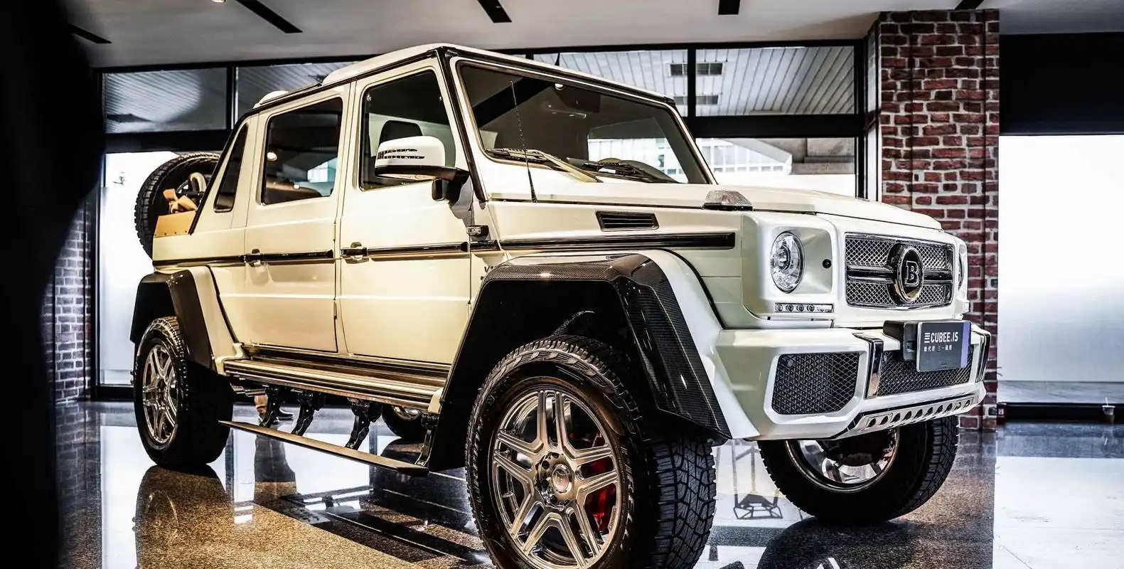 为什么奔驰大g可以开进故宫,看看这款大g的命名来源就知道了_车高