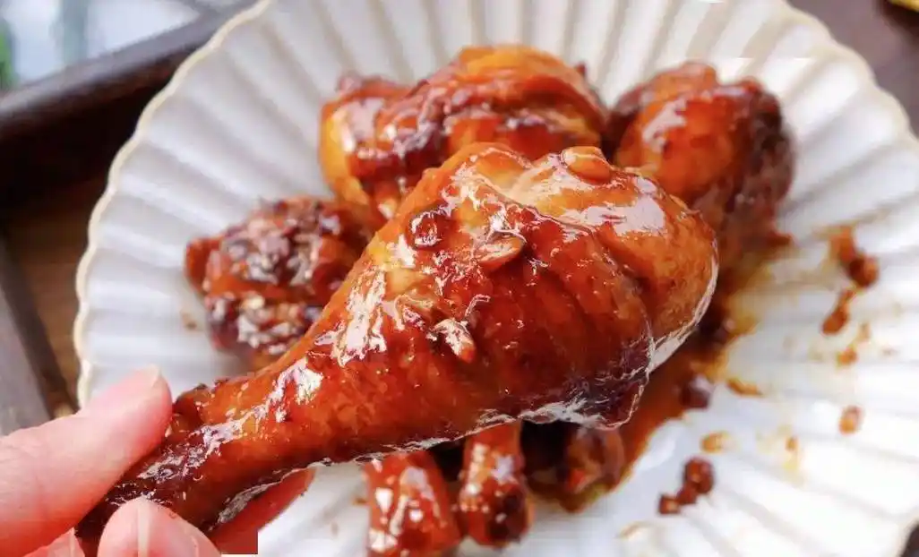 好吃到爆的蜜汁鸡腿,肉嫩汁香太解馋了!_刀划口