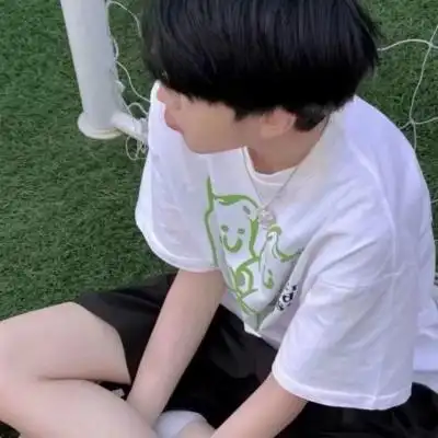 高清超帅的侧脸男生头像图片