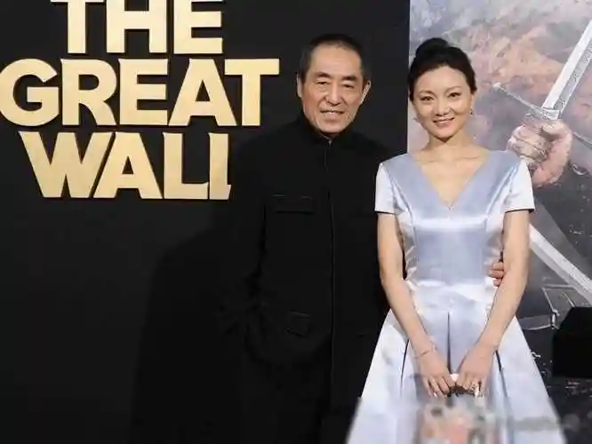 原创张艺谋长女张末两度嫁给外国人曾惨遭家暴她到底经历了什么