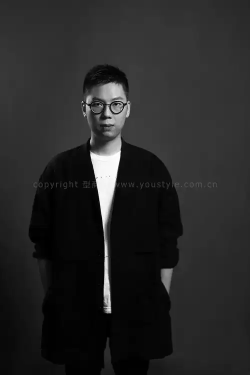 深圳年轻室内设计师的形象照