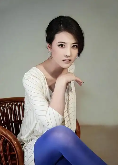 56岁周海媚亲身示范如何保养只要做到这五点到老都没有大妈感