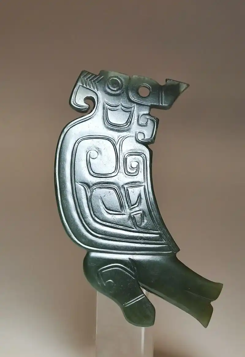 商 青玉鸮形佩 高9cm,厚0.52cm  玉 - 抖音