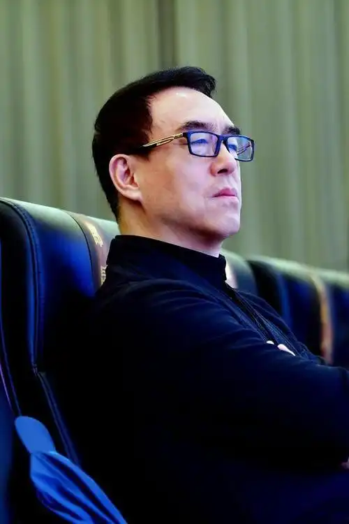 王冼平有几任老公,王冼平(一个