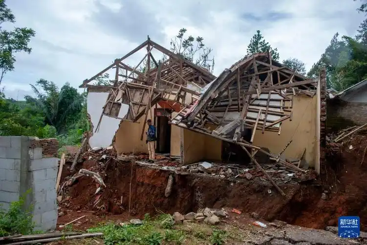 印度尼西亚山体滑坡