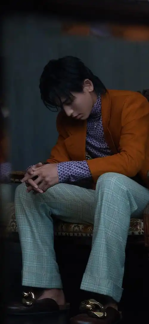 张哲瀚帅哥明星手机壁纸