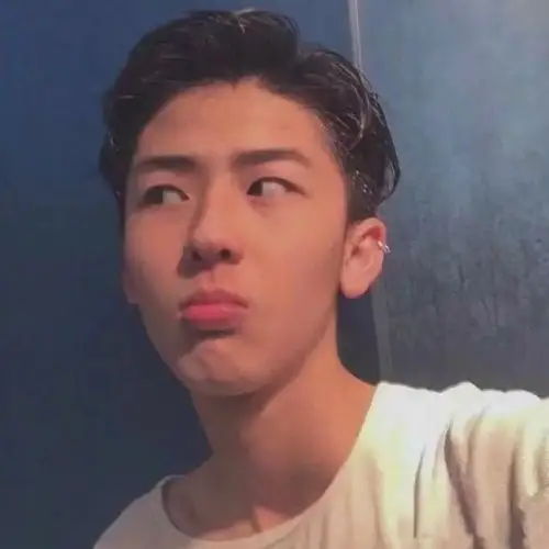 斜眼逗比_男生搞笑头像图片_扣扣居