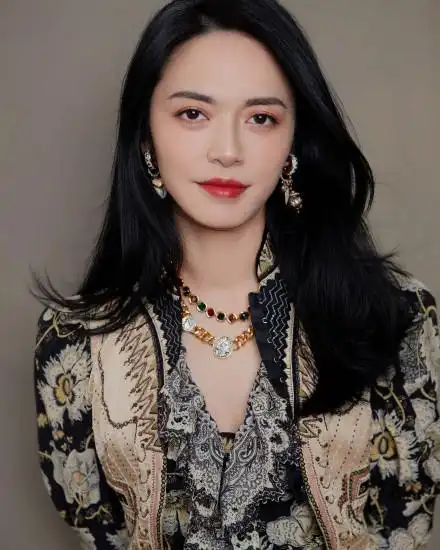 谁是你心里的最美中年女星67这九位中有两位被说长得非常像