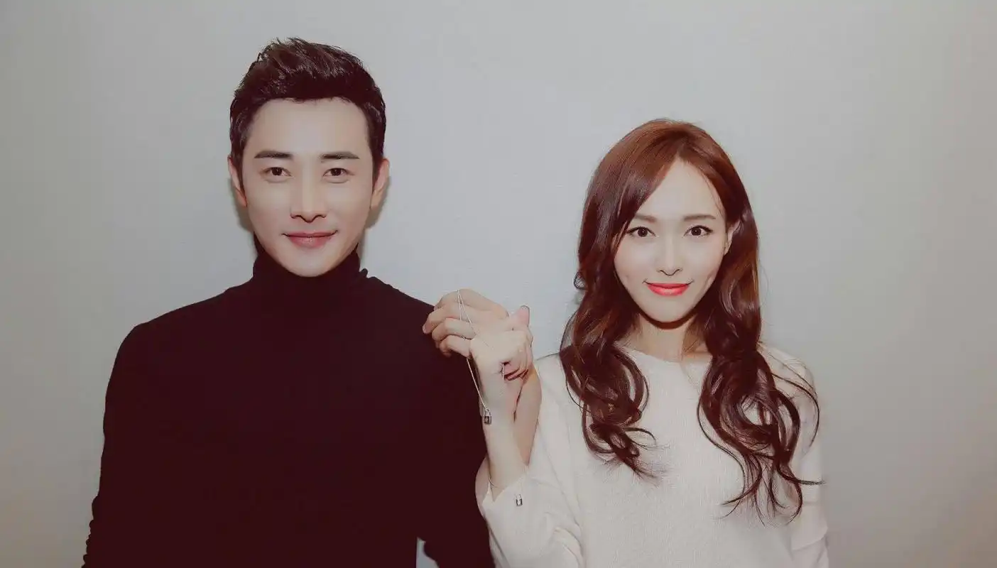 唐嫣和春楠晒合照被质疑秀恩爱,网友:还没和罗晋分手就秀新欢?